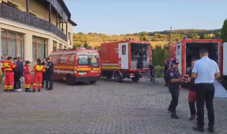 Oameni nemâncaţi şi neîngrijiţi, închişi la subsolul unui azil din Mureş. Primele imagini de la faţa locului 849199