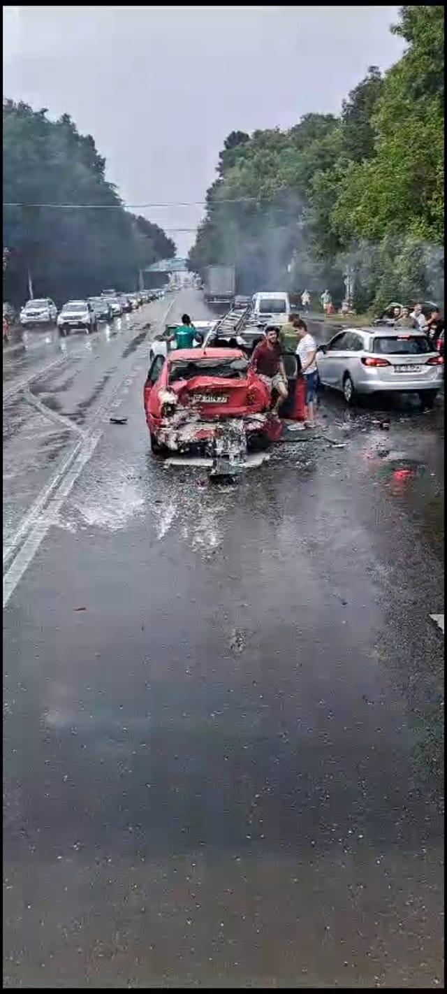 Blocaj în trafic la ieșire din Otopeni, după un accident cu patru mașini pe DN1 849121