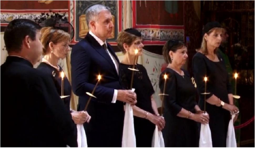 Familia Regală, la slujba de şapte ani în memoria Reginei Ana. Imagini emoţionante de la ceremonia de pomenire 849541
