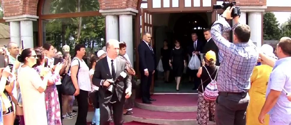 Familia Regală, la slujba de şapte ani în memoria Reginei Ana. Imagini emoţionante de la ceremonia de pomenire 849543