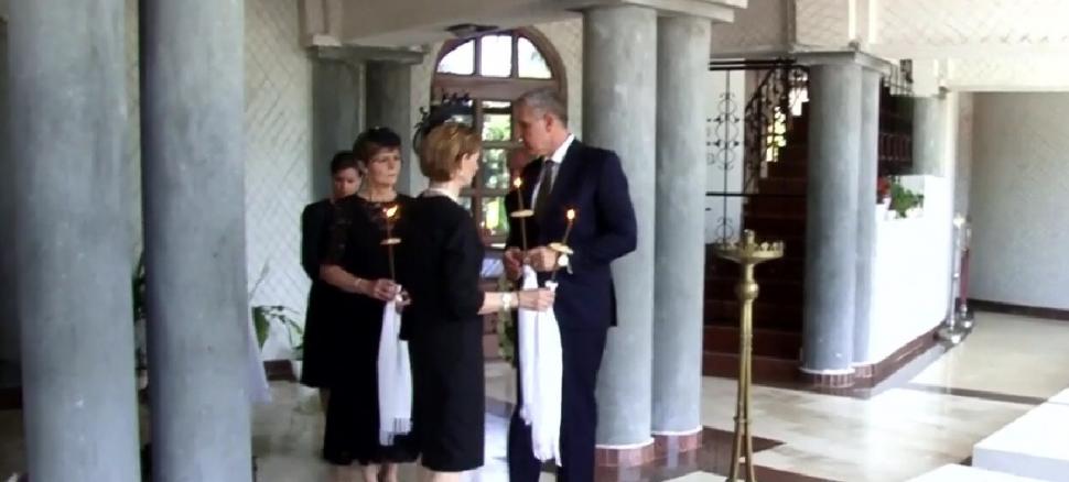 Familia Regală, la slujba de şapte ani în memoria Reginei Ana. Imagini emoţionante de la ceremonia de pomenire 849544