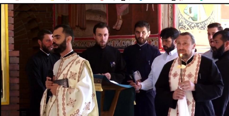 Familia Regală, la slujba de şapte ani în memoria Reginei Ana. Imagini emoţionante de la ceremonia de pomenire 849546