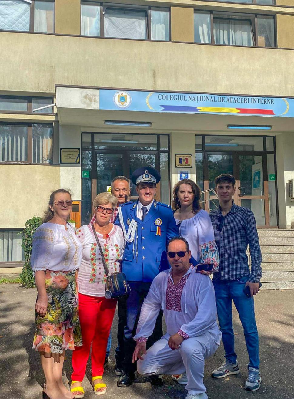 ”Orice copil are o șansă” Povestea impresionantă a lui Andrei, tânărul crescut în orfelinat, care a reuşit să absolve Academia de Poliție 849647