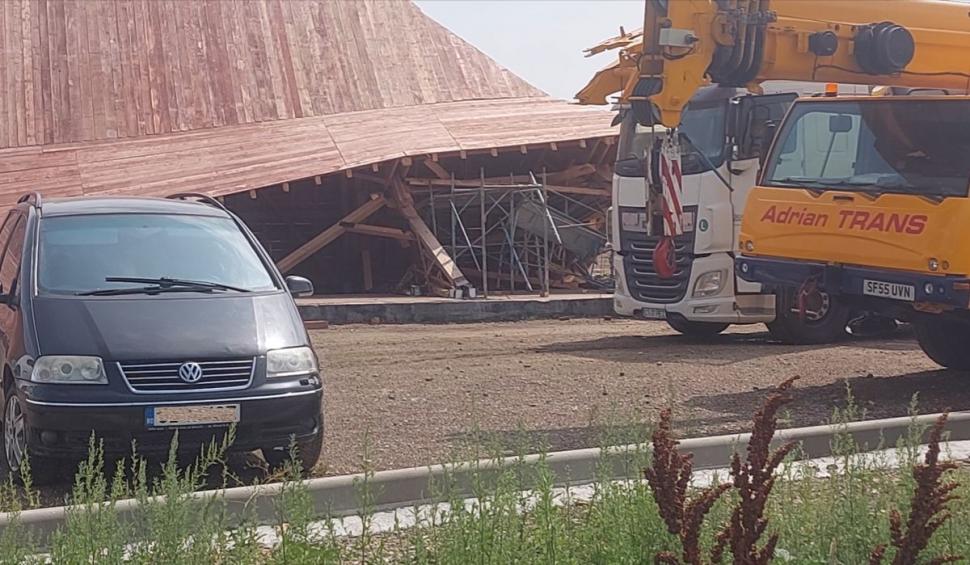 O construcție de 1,5 milioane de euro, menită să marcheze Bătălia de la Podul Înalt, a picat înainte de inaugurare 849944