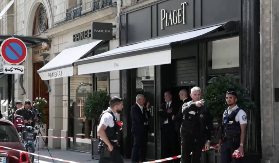 Jaf de 15 milioane de euro, la Ritz, în Paris. Trei persoane au furat bijuterii dintr-un magazin aflat în hotelul parizian 850047