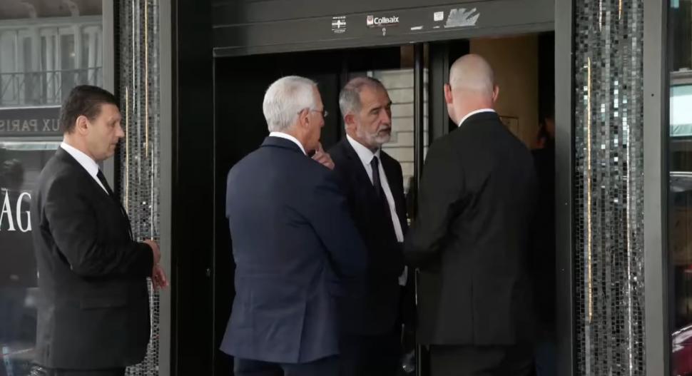 Jaf de 15 milioane de euro, la Ritz, în Paris. Trei persoane au furat bijuterii dintr-un magazin aflat în hotelul parizian 850051