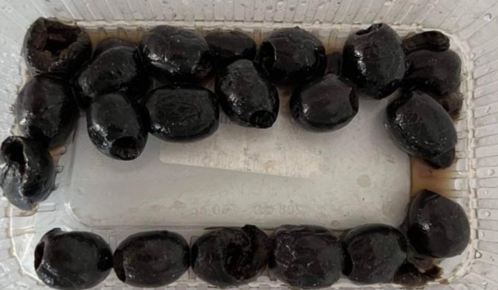 Măsline spălate cu clor, vândute la un magazin din Iași. Motivul halucinant 850123