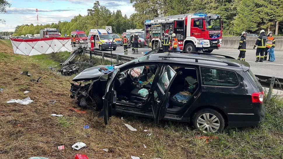 Tânăr șofer român în comă, după ce roata unei mașini s-a desprins în mers și a zburat pe contrasens, pe o autostradă din Austria  850264