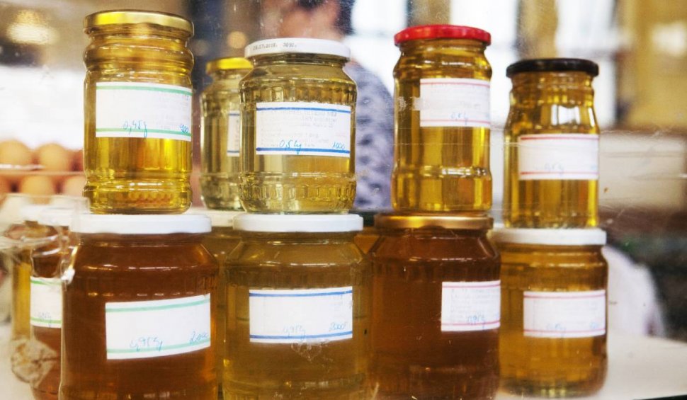 Aproape jumătate din mierea importată de Uniunea Europeană este contrafăcută. Ţările problemă sunt China și Turcia