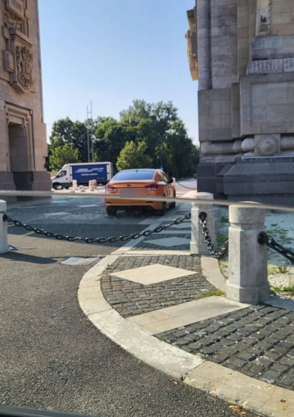 Locul surprinzător în care a parcat un șofer din București. "Regii au prioritate, dar s-a întrebat cineva cum a ajuns acolo?” 850578