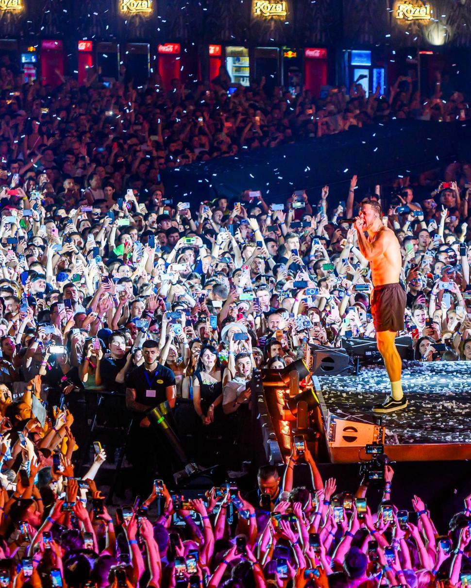 Record de spectatori la UNTOLD, în a doua seară de festival. Peste 115.000 de oameni la concertul Imagine Dragons 850728