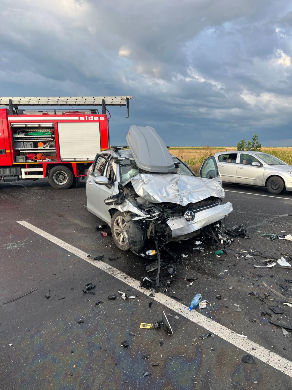Accident cu trei autoturisme pe DN2 Buzău-Urziceni. O persoană a murit, iar alte două au fost rănite 850879