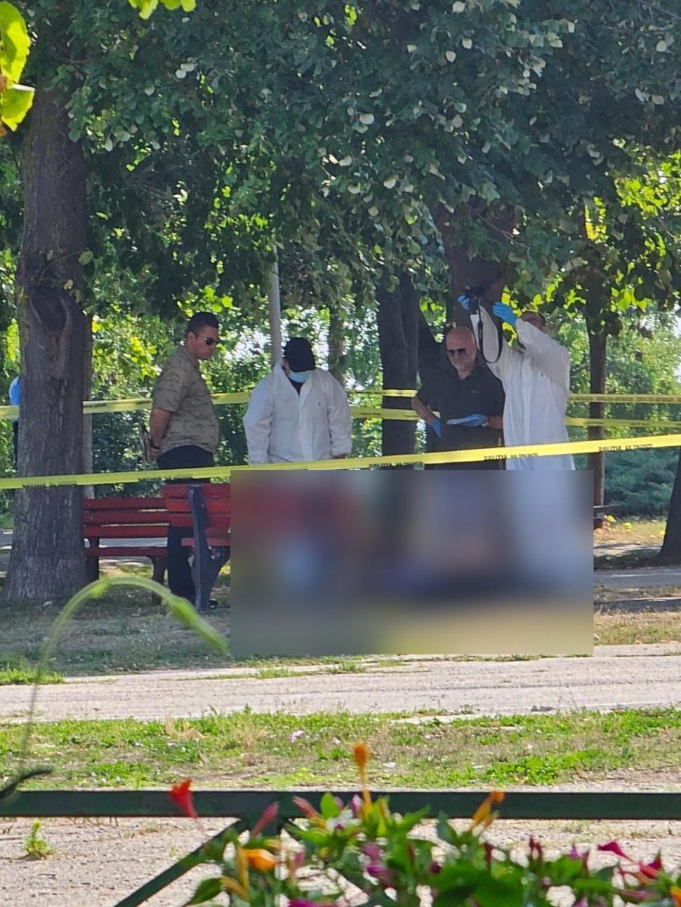 "Nu i se cunoştea faţa! Am crezut că e un câine" | Mărturia pescarului care a găsit-o pe fata moartă în parcul din Mangalia 850820