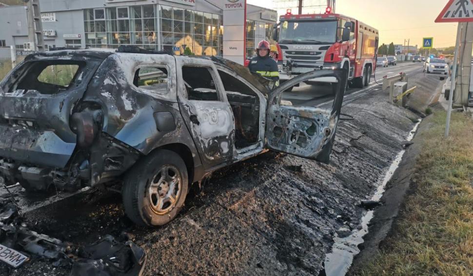 Un şofer din Braşov a rămas fără maşină în timp ce completa amiabila cu o femeie din Sovata 850831