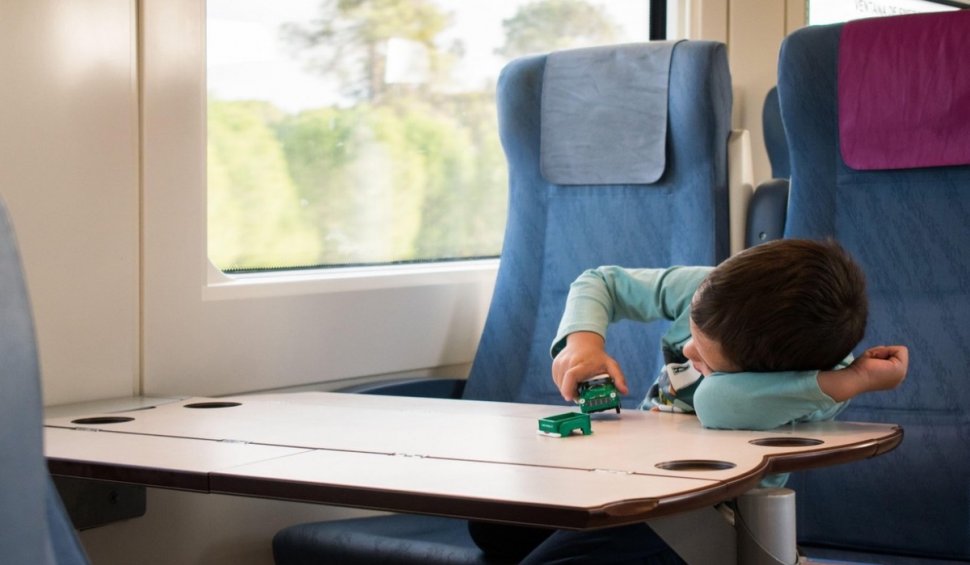 Un copil de cinci ani din Fetești a plecat singur cu trenul, la mare. Explicația dată polițiștilor