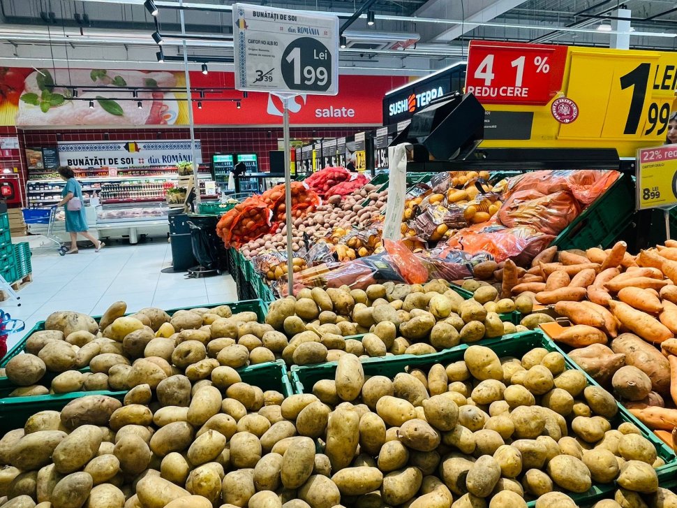 Prețurile la unele alimente de bază au scăzut chiar și cu 50%, după 1 august. Analiza făcută în magazine de Consiliul Concurenței