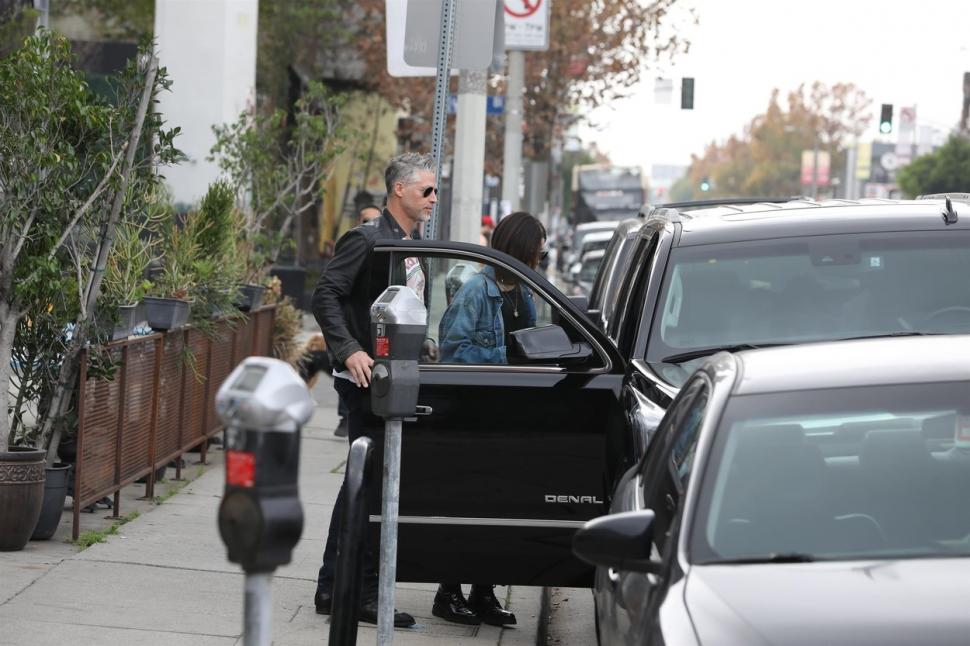 A murit iubitul actriței Sandra Bullock! Bryan Randall suferea, de trei ani, de o boală gravă care afectează creierul 851149