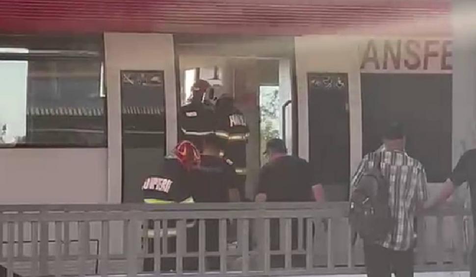 Incendiu produs la un tren de călători, în Gara de Vest din Ploiești 851314