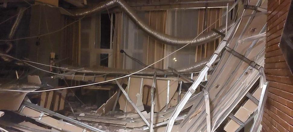 "Am crezut că e cutremur. Toţi îşi strigau copiii": Tavan prăbuşit peste oameni, la o petrecere de majorat, într-un restaurant luxos din Băile Herculane 851264