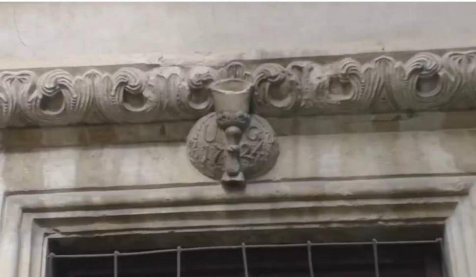 Monument istoric, plin de graffiti, scos la vânzare cu peste două milioane de euro, în Cluj 851487