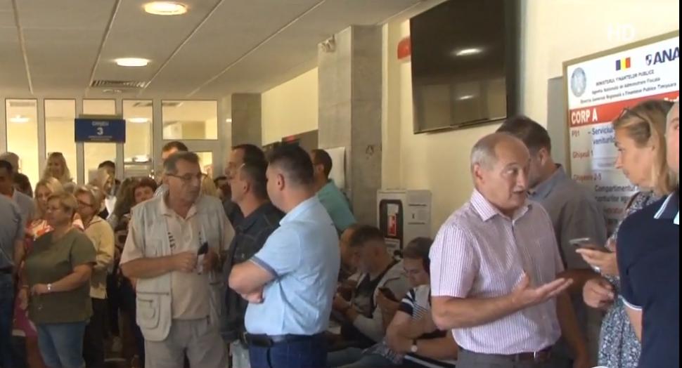 "A venit bomboana de pe colivă cu această ordonanță": Proteste ale angajaţilor de la Finanţe, în mai multe judeţe din ţară 851732