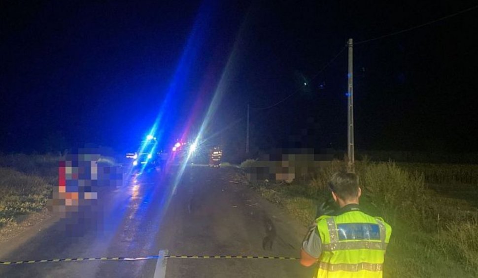 Accident mortal pe DN 23 în Vrancea, la ieșire din Răstoaca. O căruţă a fost spulberată de o maşină | Traficul a fost complet blocat