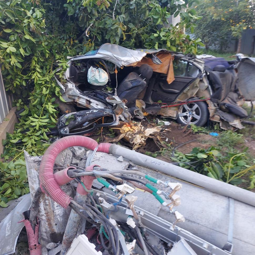 Familii distruse, după ce doi adolescenți s-au urcat în maşină cu prietenul lor fără permis, în Galaţi 851972