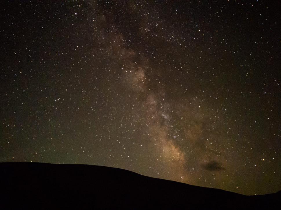 Imagini spectaculoase cu Perseidele vizibile pe cerul României 851979