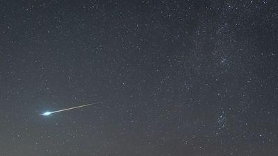 Imagini spectaculoase cu Perseidele vizibile pe cerul României 851983