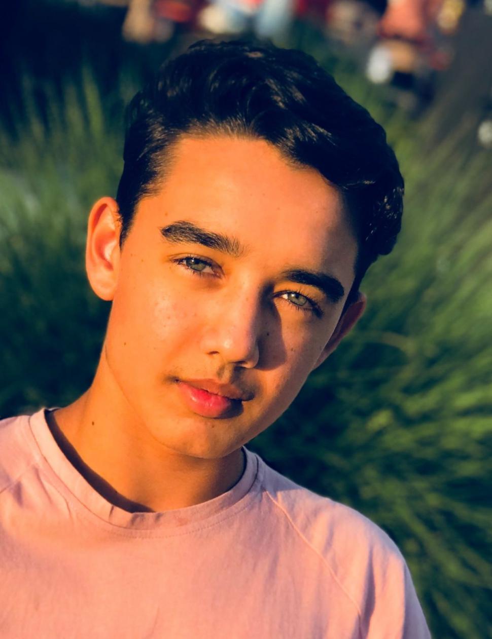 El este Eric, tânărul de 19 ani grav rănit după ce a fost spulberat de un skijet la Eforie. Mama sa îi caută pe vinovaţi: "E straniu" 852142