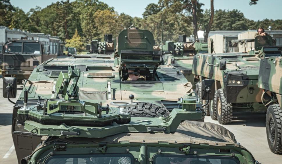 Cu mercenarii Wagner la graniță, Polonia trimite pe străzile din Varșovia mii de militari, tancuri și baterii PATRIOT 852161