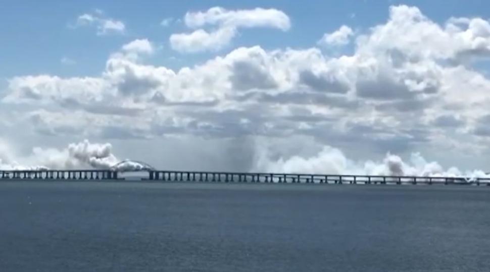 "850 de kilograme de explozibil pe Sea Baby și bum!" | CNN a difuzat în exclusivitate filmul atacului cu drone marine asupra podului Kerci 852458