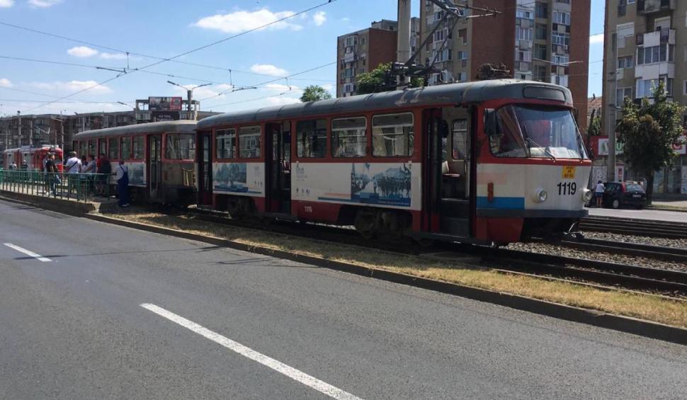 Ea este Alessia, femeia care şi-a găsit sfârşitul sub un tramvai din Arad, pentru că nu a vrut să îşi abandoneze fiica aflată într-un scaun cu rotile 852380