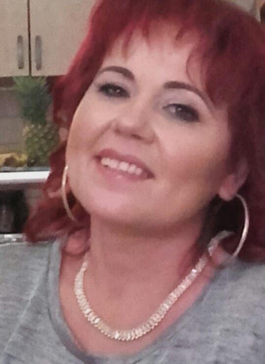 Ea este Alessia, femeia care şi-a găsit sfârşitul sub un tramvai din Arad, pentru că nu a vrut să îşi abandoneze fiica aflată într-un scaun cu rotile 852388