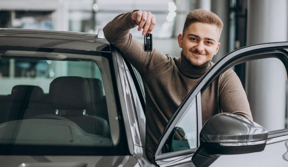 Top 3 beneficii de care te bucuri datorită serviciului de închirieri auto