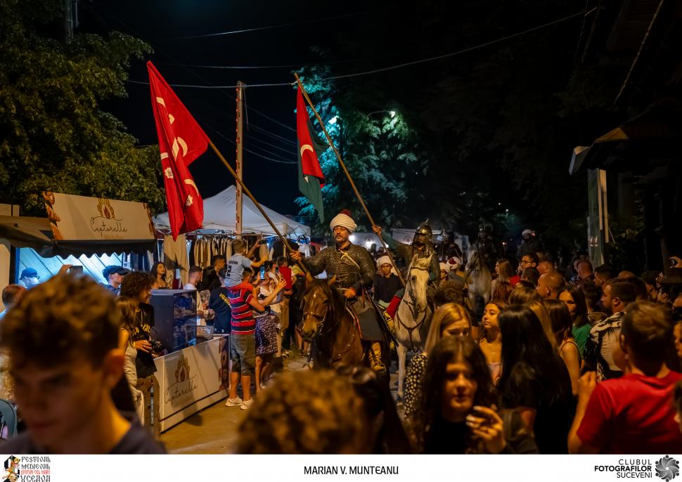 Festivalul Medieval de la Suceava și-a deschis porțile: Peste 500 de cavaleri, călăreți și artiști fac spectacol 852876
