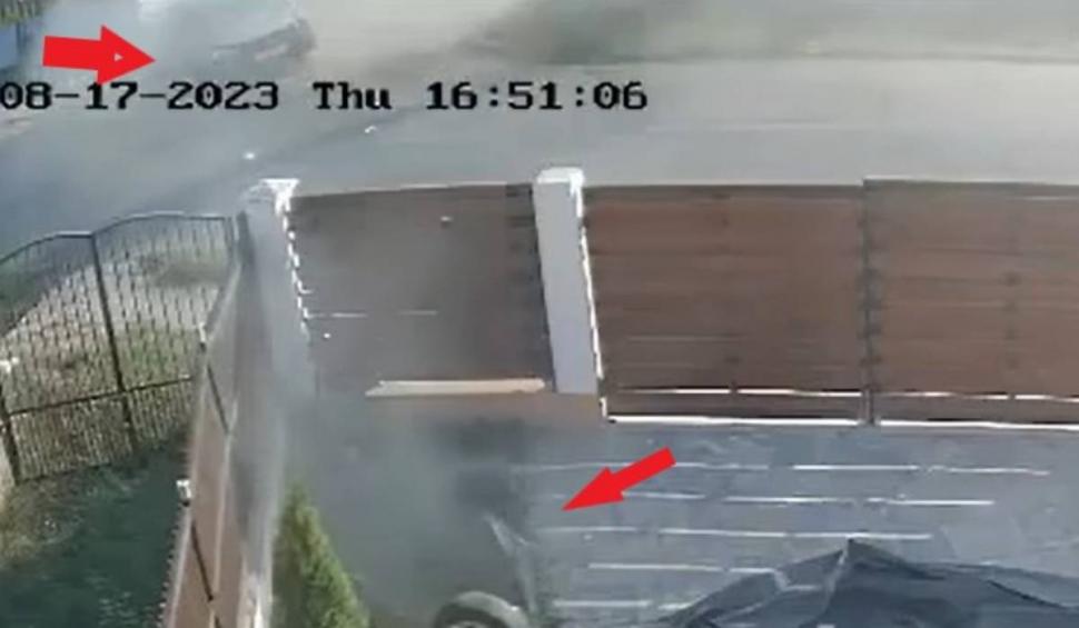 Momentul accidentului înfiorător în care un copil de 1 an și-a pierdut viața. Era ținut în brațe de mama lui, pe bancheta din spate a mașinii 852829