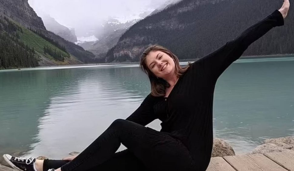 O tânără de 26 de ani a murit subit chiar în fața părinților ei, în Australia: "Voi merge să admir lumea pentru amândouă"