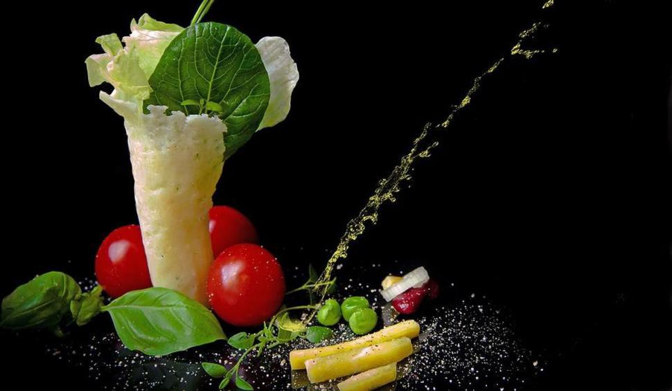 Alimentele care sunt combustibil pentru creier. Prof. dr. Vlad Ciurea: "Acţionează ca nişte spiriduși care deschid căile optimismului" 852951