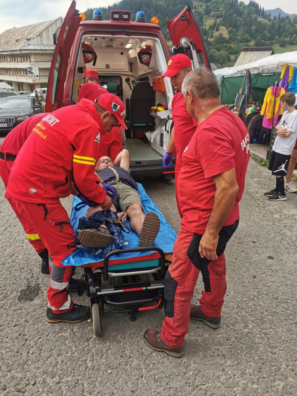 Un turist în șlapi a alunecat și a căzut din telescaun, în zona Pasul Prislop, Borșa | Intervenție de urgență a salvamontiștilor 853230