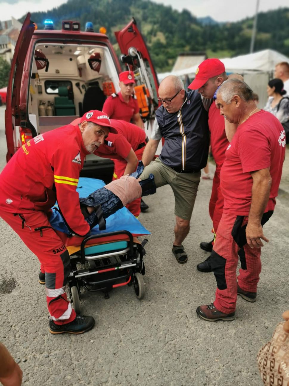 Un turist în șlapi a alunecat și a căzut din telescaun, în zona Pasul Prislop, Borșa | Intervenție de urgență a salvamontiștilor 853232