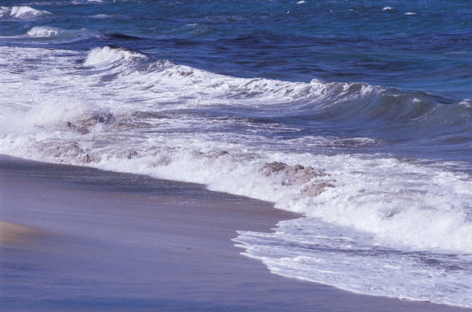 Alertă pe plaja din Sfântu Gheorghe, din cauza unui plic de zahăr vanilinat