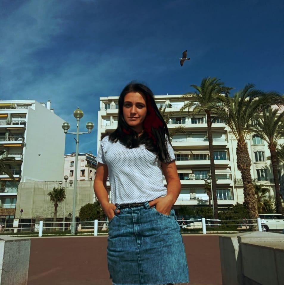 "Veniţi repede! Iubita mea a murit!". Un român a sunat la 112 şi a anunţat că iubita lui a murit, iar poliţiştii l-au încătuşat după ce i-au aflat secretul 853572