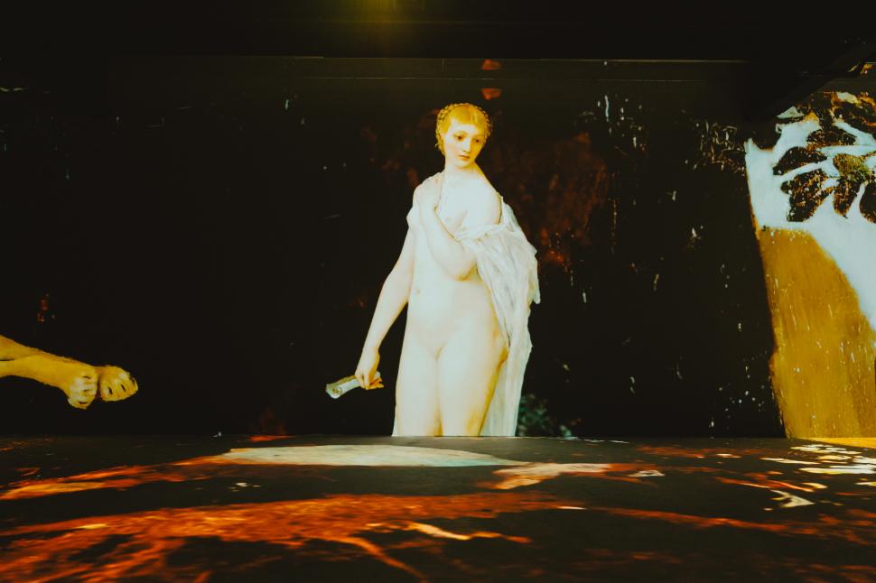 Imagini spectaculoase de la primul muzeu imersiv din România, gata să îşi primească vizitatorii în acest weekend la Bucureşti 853898