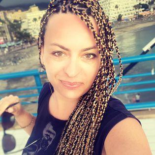 Noua avocată a şoferului drogat este vedetă pe TikTok. Imagini provocatoare din destinaţii exotice 854194