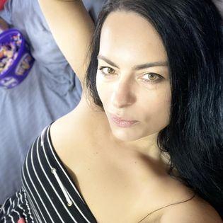 Noua avocată a şoferului drogat este vedetă pe TikTok. Imagini provocatoare din destinaţii exotice 854195