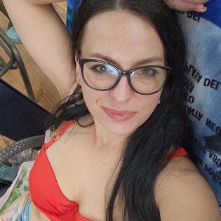 Noua avocată a şoferului drogat este vedetă pe TikTok. Imagini provocatoare din destinaţii exotice 854196