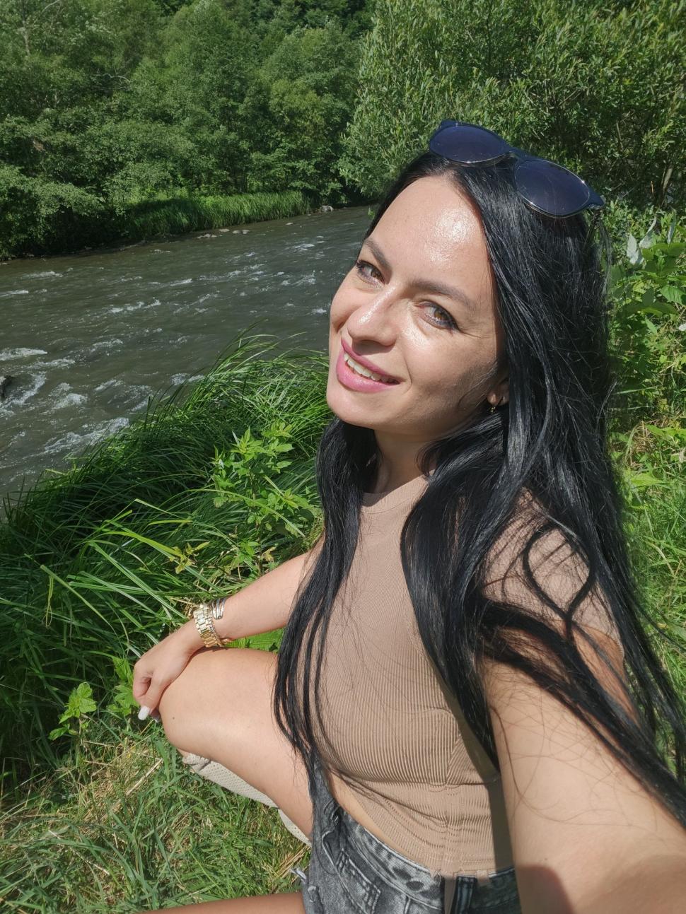 Noua avocată a şoferului drogat este vedetă pe TikTok. Imagini provocatoare din destinaţii exotice 854200