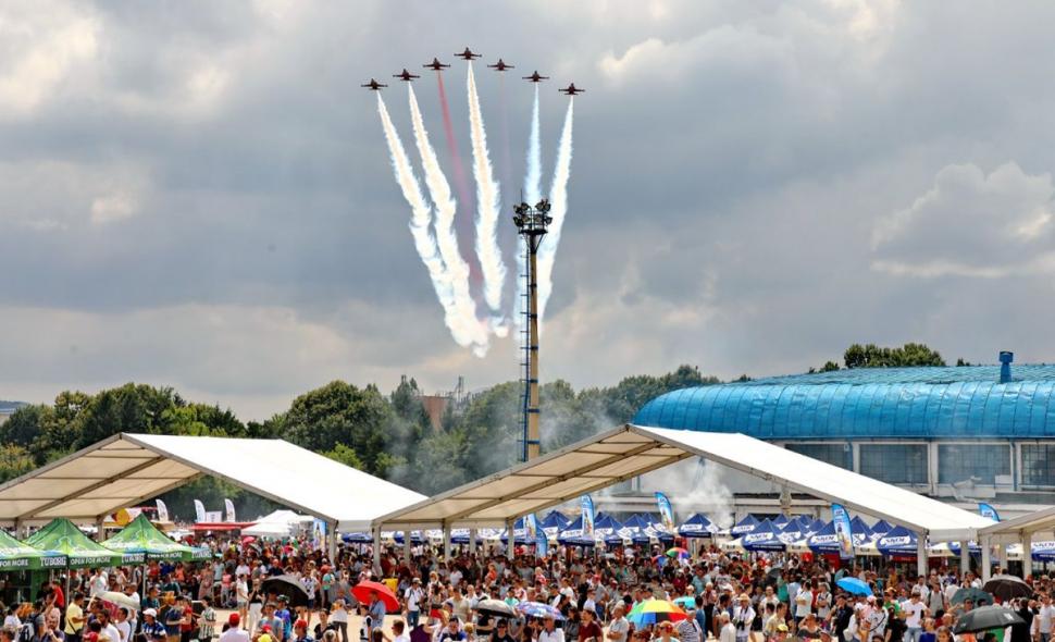 BIAS 2023, program detaliat pe ore, cum ajungi la show-ul aviatic și unde poţi să parchezi 854358