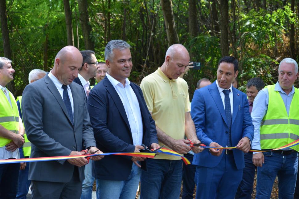 "Drumul de sub Munte" a fost inaugurat! Va contribui la fluidizarea traficului din zona DN1 Sibiu – Brașov 854393